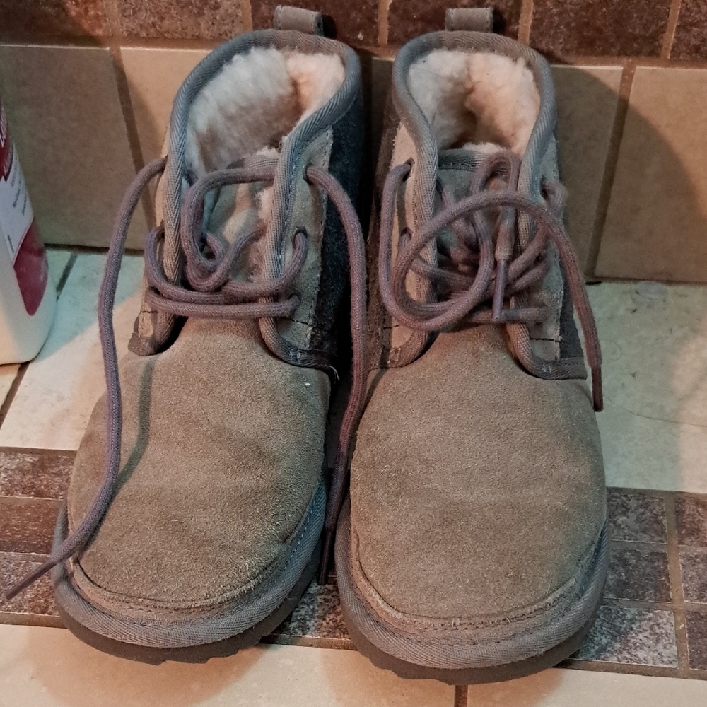 UGG Gray Boots Classic Suede Design